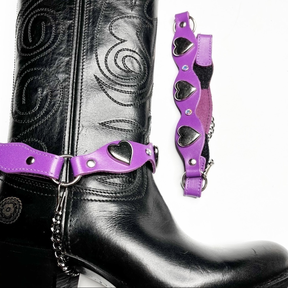 Dangerous Threads | Western Boot Chains